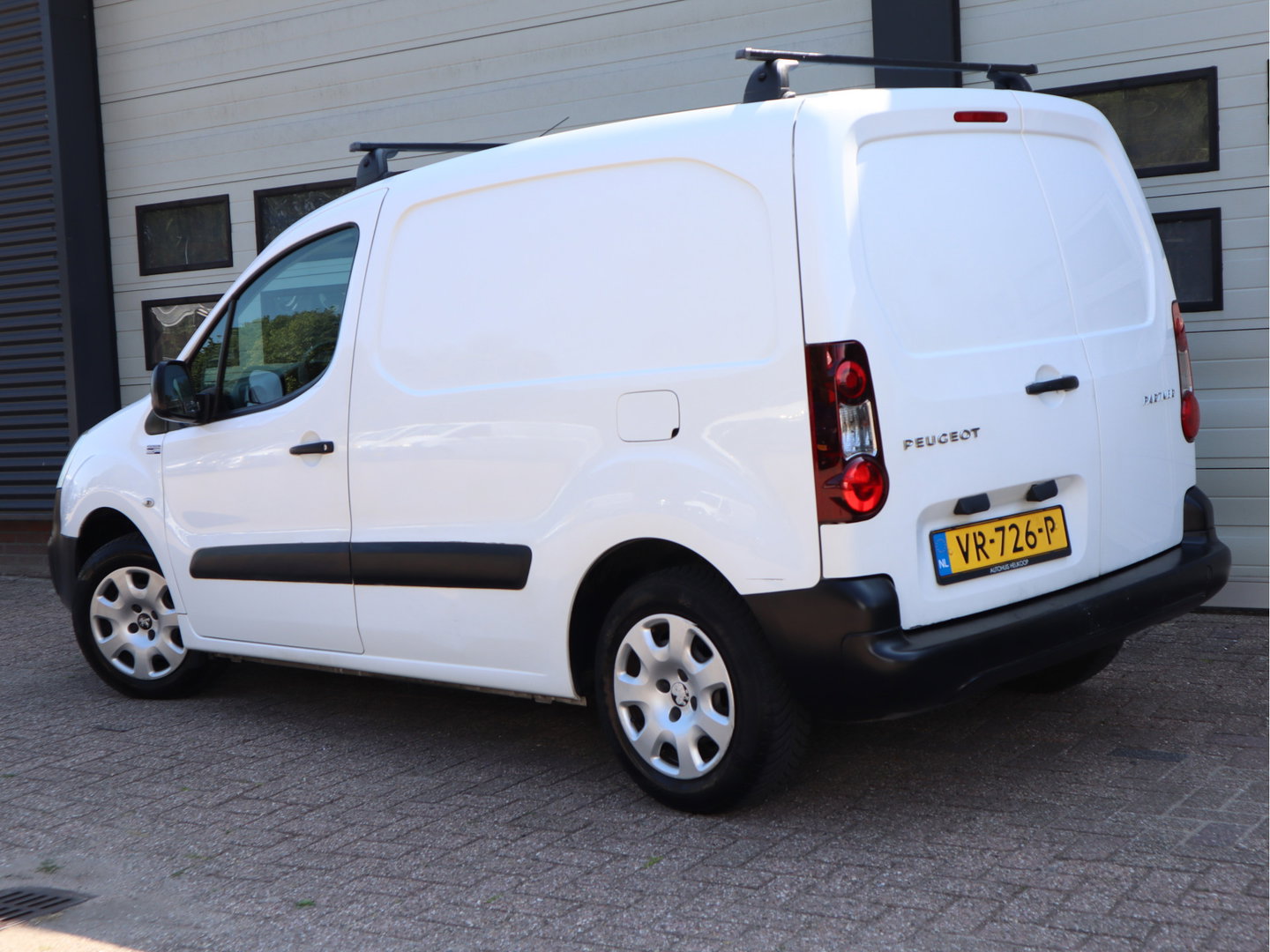 Peugeot Partner 1.6 HDi 75pk - Airco - Dakdragers