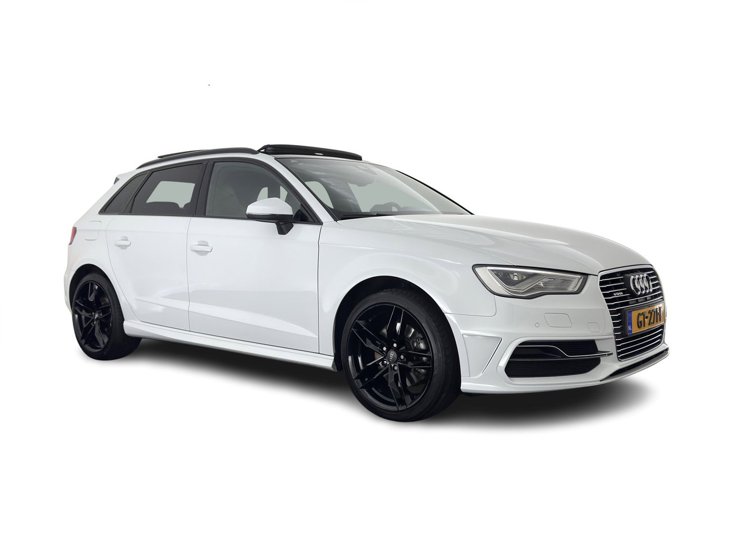 Audi A3 Sportback 1.4 e-tron PHEV S-Line Pro Line Plus (Plug-In) Aut. *PANO | DESIGN-LEATHER | B&O-AUDIO | NAVI-FULLMAP | HEATED-SPORTSEATS | CAMERA | KEYLESS | SHIFTPADDELS | FULL-LED | CRUISE | PDC | TOWBAR | 17"ALU*