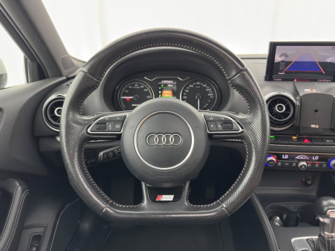 Audi A3 Sportback 1.4 e-tron PHEV S-Line Pro Line Plus (Plug-In) Aut. *PANO | DESIGN-LEATHER | B&O-AUDIO | NAVI-FULLMAP | HEATED-SPORTSEATS | CAMERA | KEYLESS | SHIFTPADDELS | FULL-LED | CRUISE | PDC | TOWBAR | 17"ALU*