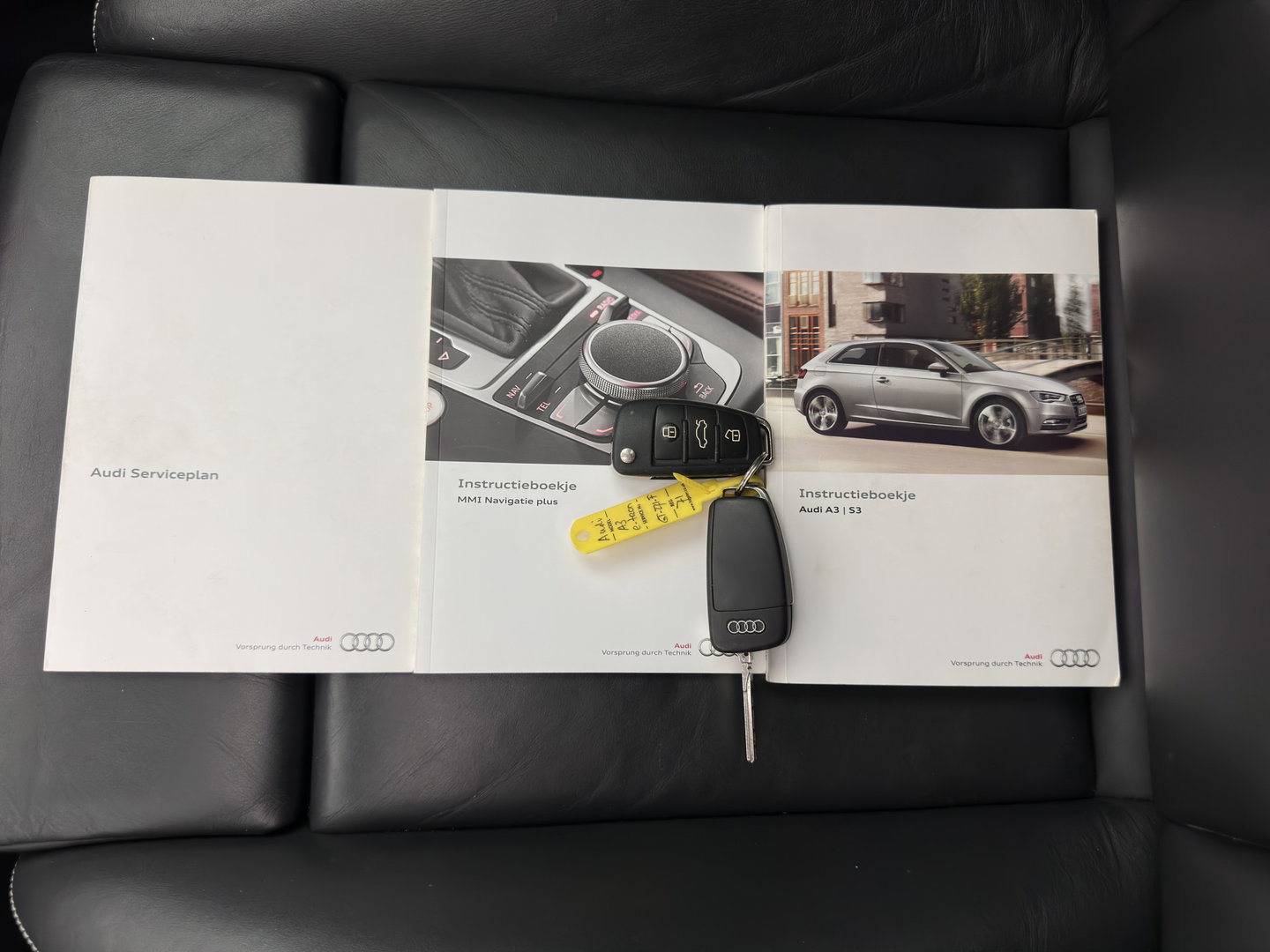 Audi A3 Sportback 1.4 e-tron PHEV S-Line Pro Line Plus (Plug-In) Aut. *PANO | DESIGN-LEATHER | B&O-AUDIO | NAVI-FULLMAP | HEATED-SPORTSEATS | CAMERA | KEYLESS | SHIFTPADDELS | FULL-LED | CRUISE | PDC | TOWBAR | 17"ALU*