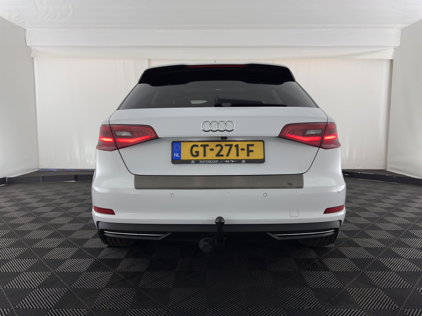 Audi A3 Sportback 1.4 e-tron PHEV S-Line Pro Line Plus (Plug-In) Aut. *PANO | DESIGN-LEATHER | B&O-AUDIO | NAVI-FULLMAP | HEATED-SPORTSEATS | CAMERA | KEYLESS | SHIFTPADDELS | FULL-LED | CRUISE | PDC | TOWBAR | 17"ALU*