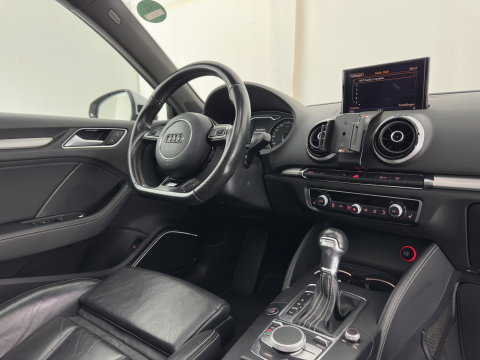 Audi A3 Sportback 1.4 e-tron PHEV S-Line Pro Line Plus (Plug-In) Aut. *PANO | DESIGN-LEATHER | B&O-AUDIO | NAVI-FULLMAP | HEATED-SPORTSEATS | CAMERA | KEYLESS | SHIFTPADDELS | FULL-LED | CRUISE | PDC | TOWBAR | 17"ALU*
