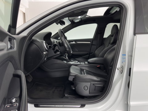 Audi A3 Sportback 1.4 e-tron PHEV S-Line Pro Line Plus (Plug-In) Aut. *PANO | DESIGN-LEATHER | B&O-AUDIO | NAVI-FULLMAP | HEATED-SPORTSEATS | CAMERA | KEYLESS | SHIFTPADDELS | FULL-LED | CRUISE | PDC | TOWBAR | 17"ALU*