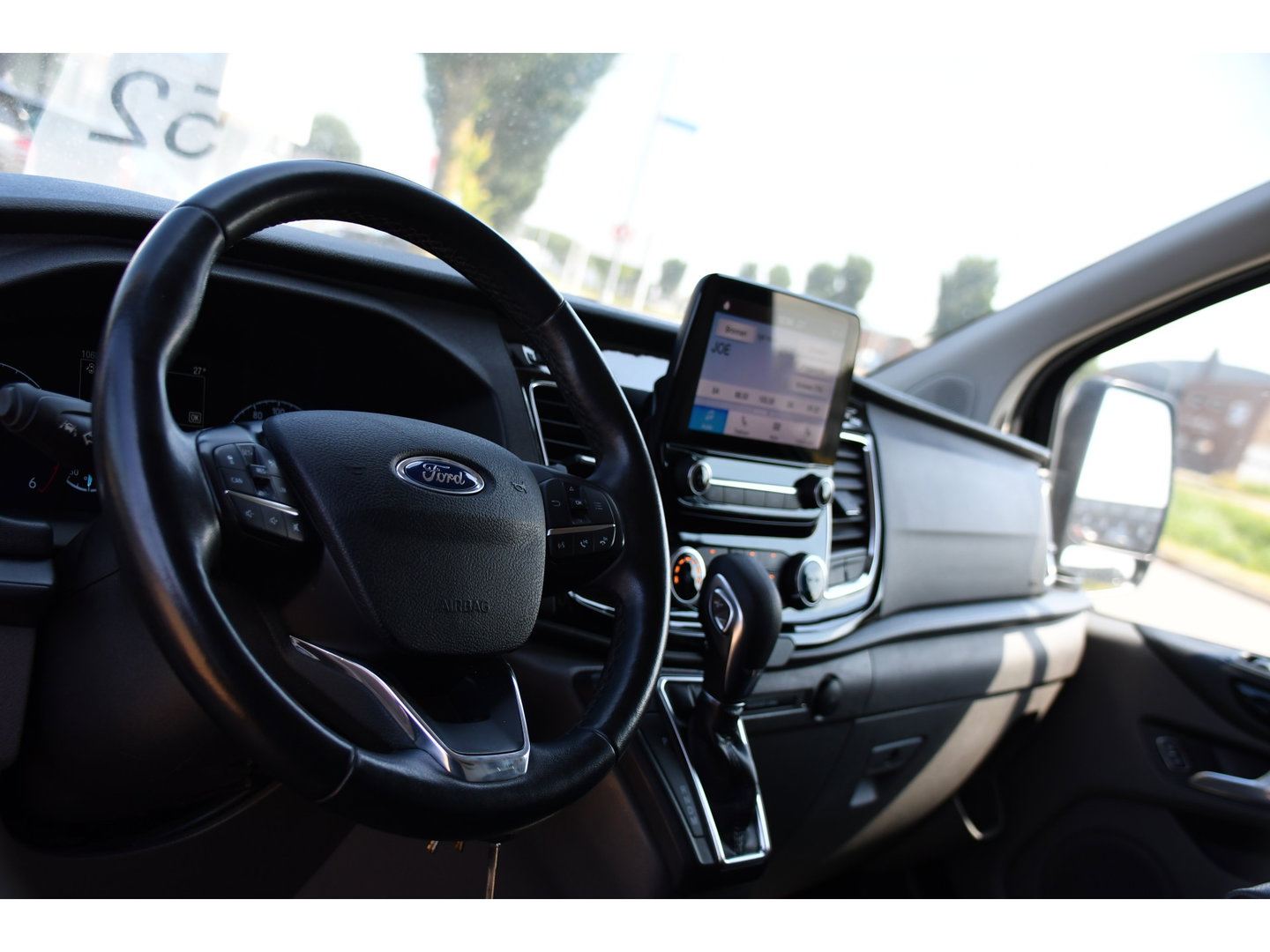 Ford Transit Custom 320 2.0 TDCI L2H1 Sport Black Edition Full Options! adaptieve Cruise, Camera, Carplay, Leder, Stoelverwarming, 185pk, LED, Automaat, Uniek!