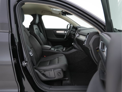 Volvo XC40 1.5 T3 Inscription Aut. *NAVI-FULLMAP | FULL-LED | LEATHER | DIGI-COCKPIT | CAMERA | BLIS | LANE-ASSIST | COMFORTSEATS | ECC | PDC | CRUISE | 19"ALU*