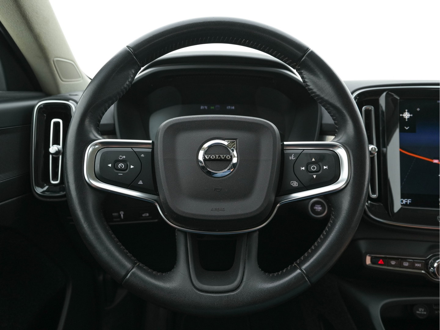 Volvo XC40 1.5 T3 Inscription Aut. *NAVI-FULLMAP | FULL-LED | LEATHER | DIGI-COCKPIT | CAMERA | BLIS | LANE-ASSIST | COMFORTSEATS | ECC | PDC | CRUISE | 19"ALU*