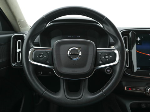 Volvo XC40 1.5 T3 Inscription Aut. *NAVI-FULLMAP | FULL-LED | LEATHER | DIGI-COCKPIT | CAMERA | BLIS | LANE-ASSIST | COMFORTSEATS | ECC | PDC | CRUISE | 19"ALU*