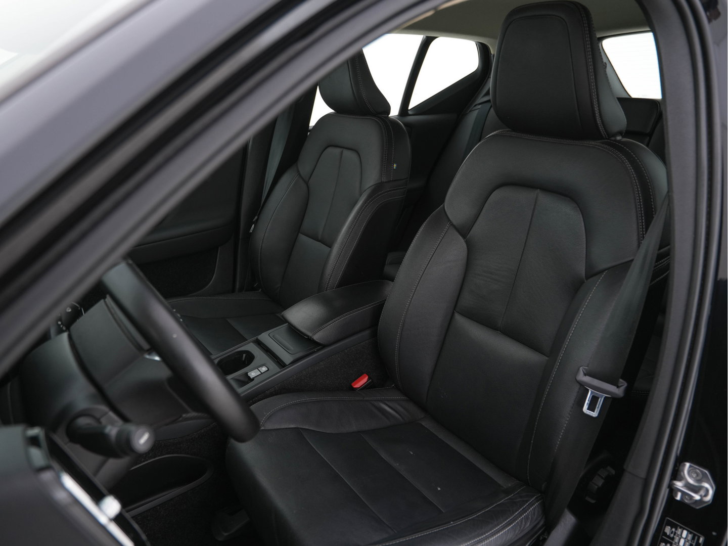 Volvo XC40 1.5 T3 Inscription Aut. *NAVI-FULLMAP | FULL-LED | LEATHER | DIGI-COCKPIT | CAMERA | BLIS | LANE-ASSIST | COMFORTSEATS | ECC | PDC | CRUISE | 19"ALU*