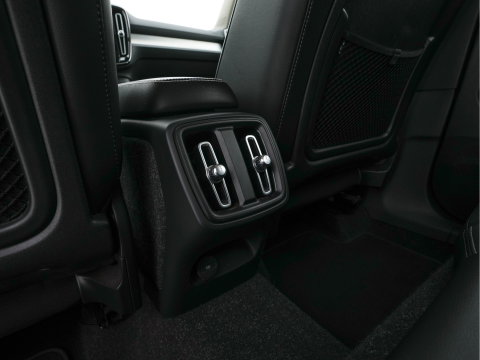 Volvo XC40 1.5 T3 Inscription Aut. *NAVI-FULLMAP | FULL-LED | LEATHER | DIGI-COCKPIT | CAMERA | BLIS | LANE-ASSIST | COMFORTSEATS | ECC | PDC | CRUISE | 19"ALU*