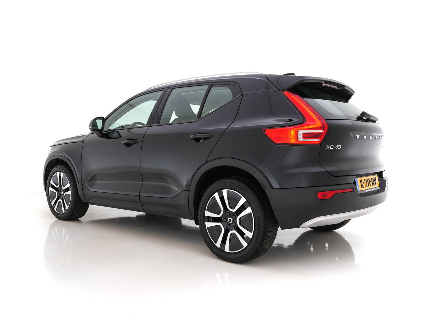 Volvo XC40 1.5 T3 Inscription Aut. *NAVI-FULLMAP | FULL-LED | LEATHER | DIGI-COCKPIT | CAMERA | BLIS | LANE-ASSIST | COMFORTSEATS | ECC | PDC | CRUISE | 19"ALU*