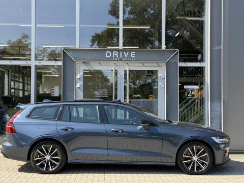 Volvo V60 2.0 T6 Plug-in hybrid 350Pk AWD Plus Dark Long Range|Pano|H/K|360Cam|Pilot|Trekhaak