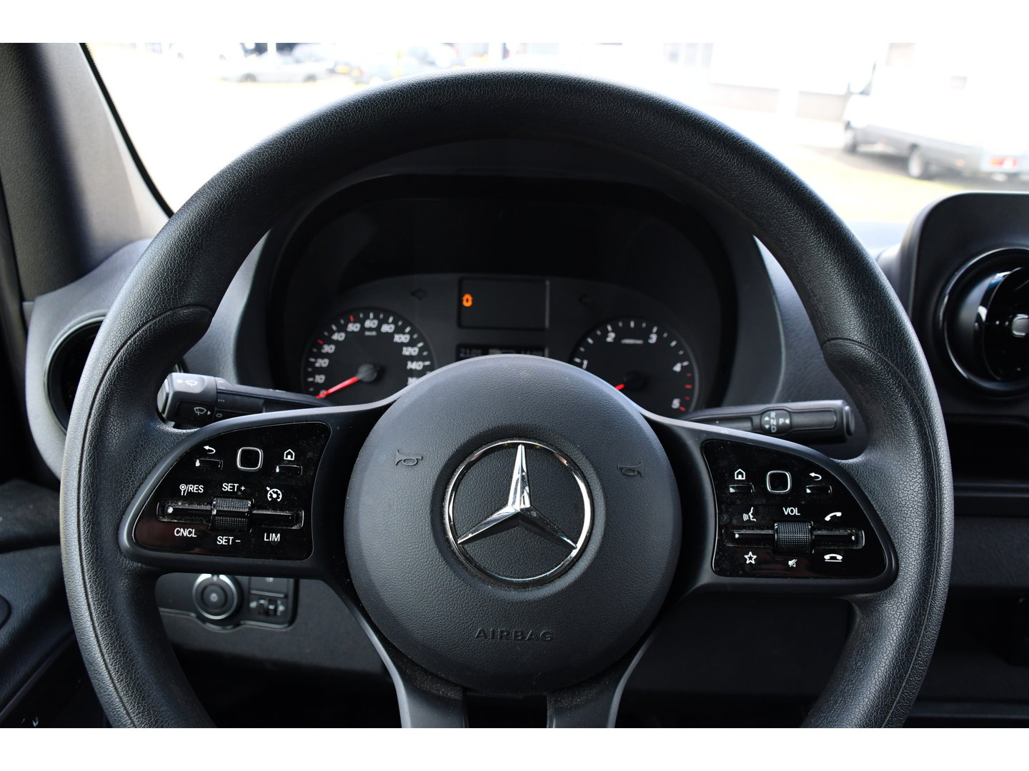Mercedes-Benz Sprinter 316 1.9 CDI L2H2 RWD AMG Black Edition Camera, Cruise, Carplay, Automaat, 170PK, Standkachel, Multimedia, UNIEK!