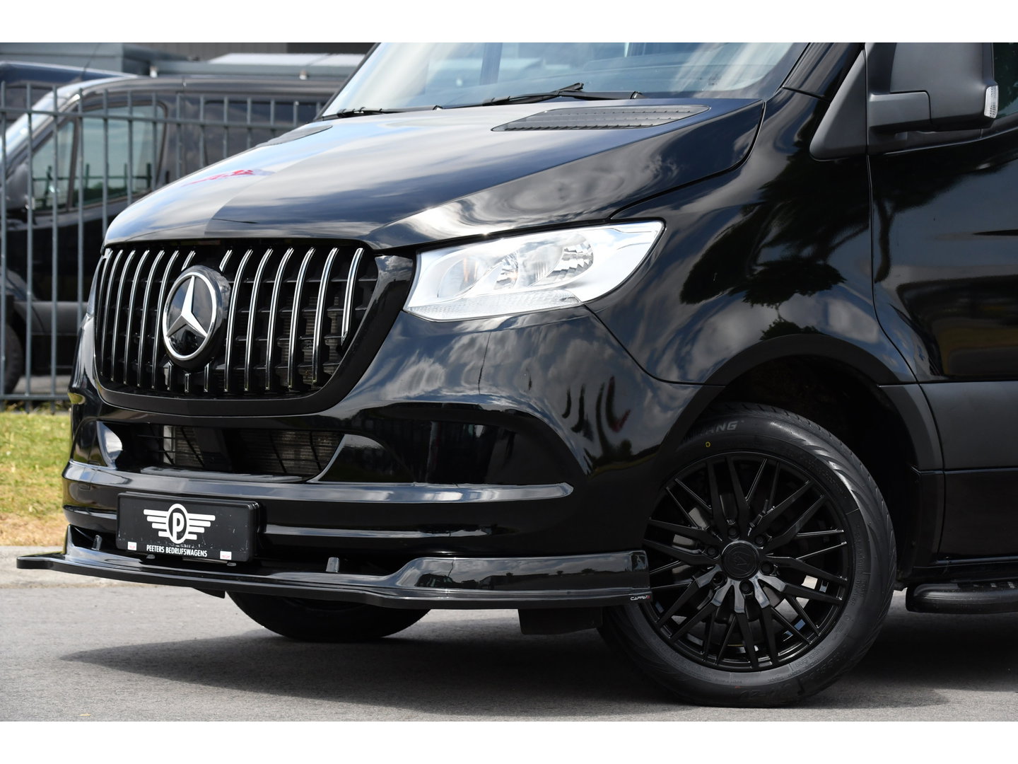 Mercedes-Benz Sprinter 316 1.9 CDI L2H2 RWD AMG Black Edition Camera, Cruise, Carplay, Automaat, 170PK, Standkachel, Multimedia, UNIEK!