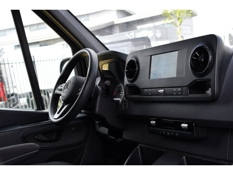 Mercedes-Benz Sprinter 316 1.9 CDI L2H2 RWD AMG Black Edition Camera, Cruise, Carplay, Automaat, 170PK, Standkachel, Multimedia, UNIEK!