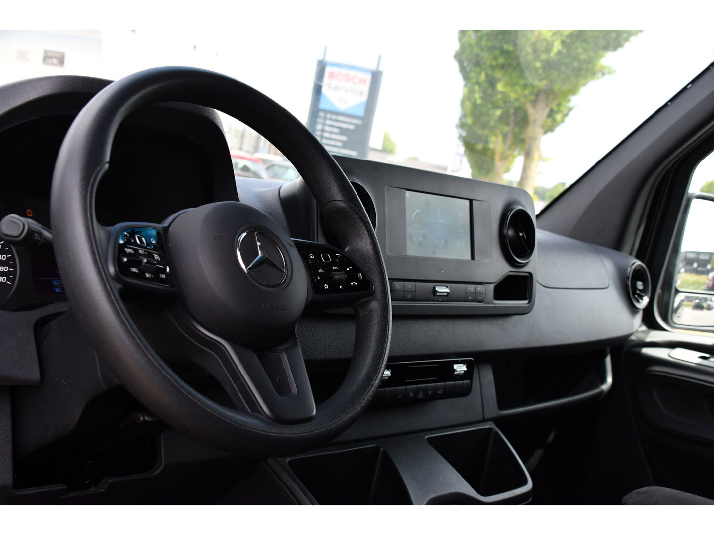 Mercedes-Benz Sprinter 316 1.9 CDI L2H2 RWD AMG Black Edition Camera, Cruise, Carplay, Automaat, 170PK, Standkachel, Multimedia, UNIEK!