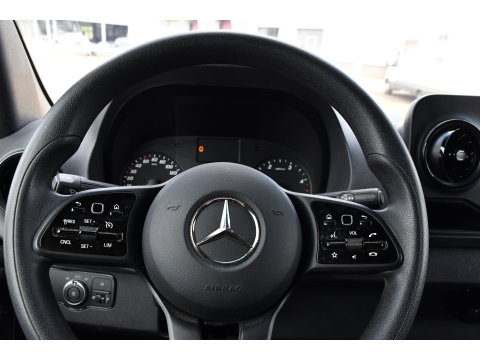 Mercedes-Benz Sprinter 316 1.9 CDI L2H2 RWD AMG Black Edition Camera, Cruise, Carplay, Automaat, 170PK, Standkachel, Multimedia, UNIEK!