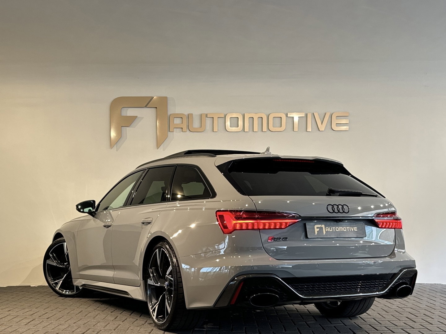 Audi RS6 RS 6 TFSI quattro Ceramic|B&O 3D|4-Wielsturing|Carbon|360 Camera