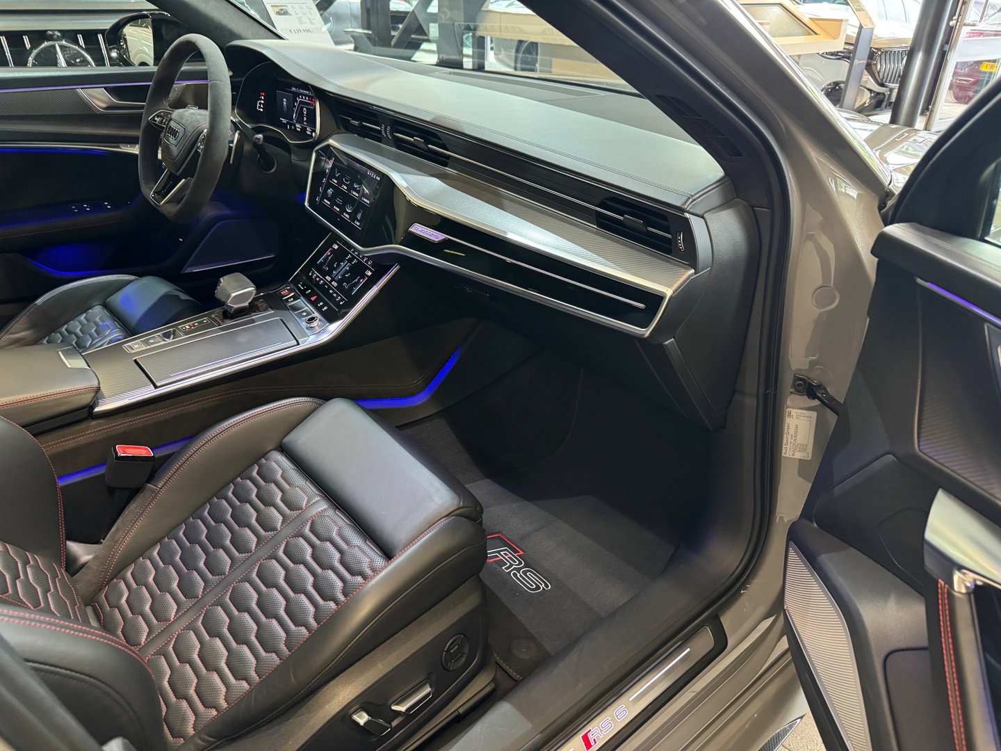 Audi RS6 RS 6 TFSI quattro Ceramic|B&O 3D|4-Wielsturing|Carbon|360 Camera