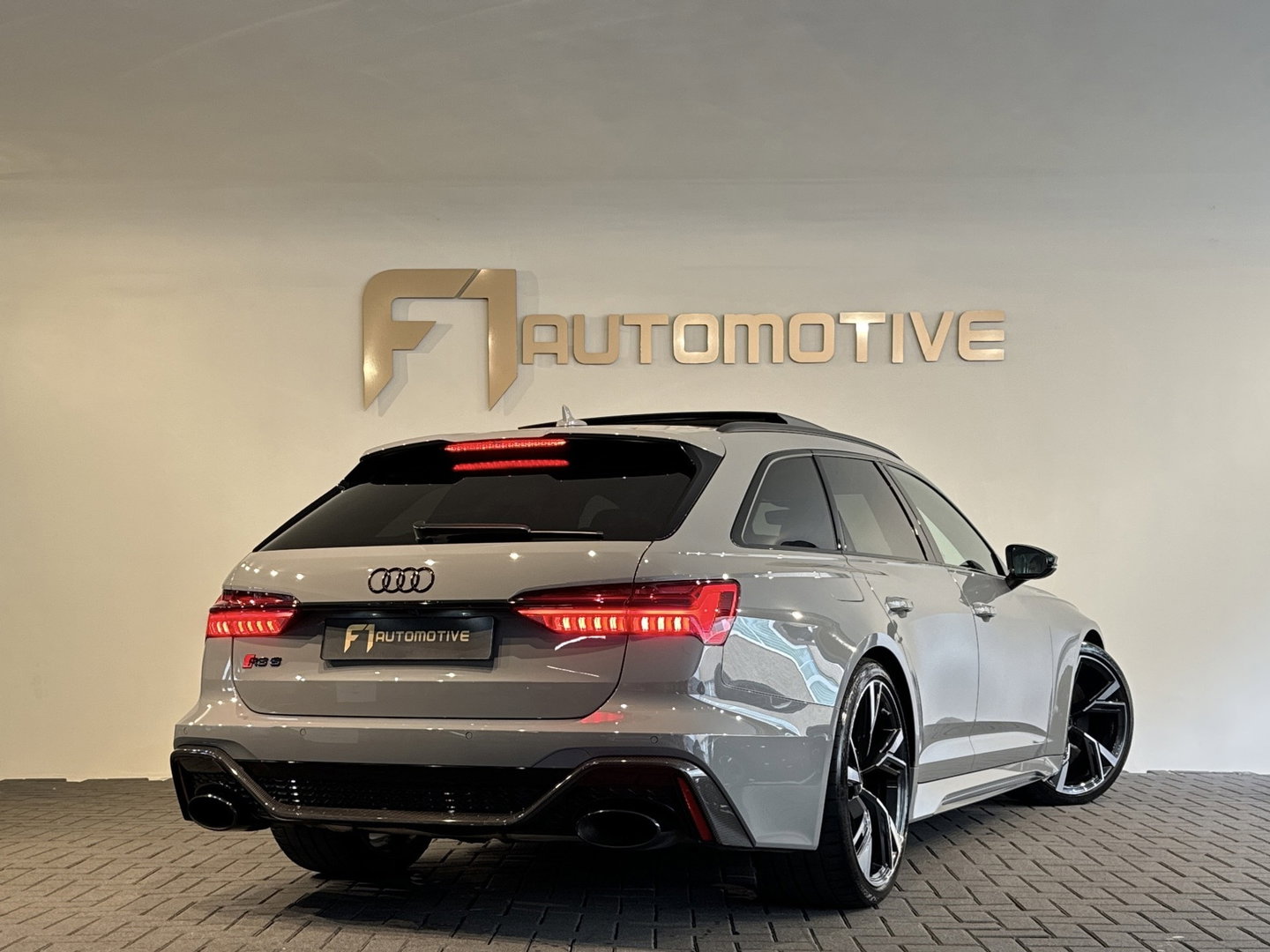 Audi RS6 RS 6 TFSI quattro Ceramic|B&O 3D|4-Wielsturing|Carbon|360 Camera