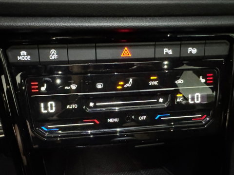 Volkswagen T-Roc 1.5 TSI Life Business Pano|Dodehoek|ACC|Memory|Keyless|Camera