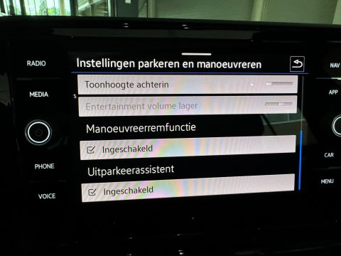 Volkswagen T-Roc 1.5 TSI Life Business Pano|Dodehoek|ACC|Memory|Keyless|Camera