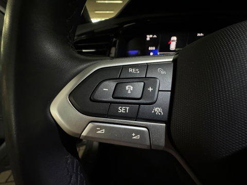 Volkswagen T-Roc 1.5 TSI Life Business Pano|Dodehoek|ACC|Memory|Keyless|Camera