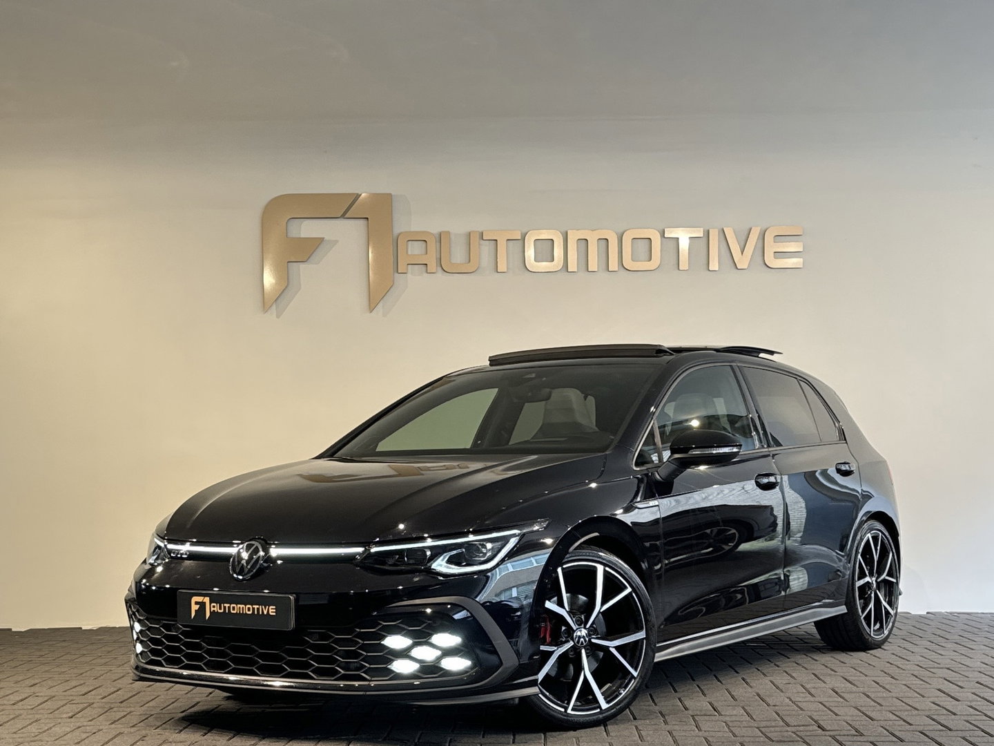 Volkswagen Golf 2.0 TDI GTD Pano|H/K|HuD|Trekhaak|Memory|Leer|BlindSpot