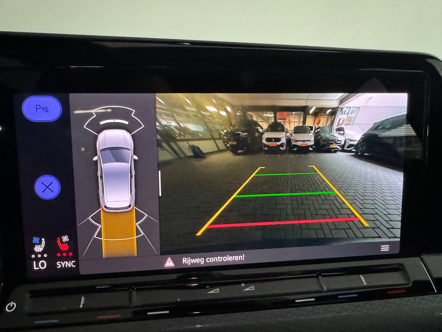Volkswagen Golf 2.0 TDI GTD Pano|H/K|HuD|Trekhaak|Memory|Leer|BlindSpot