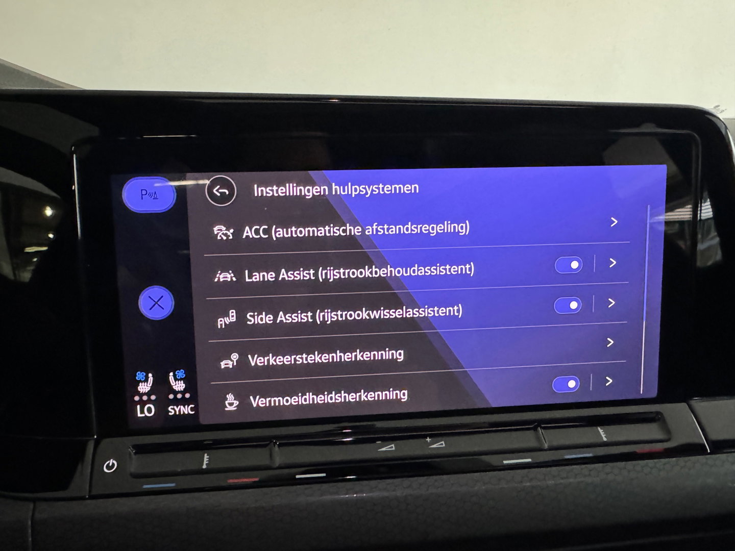 Volkswagen Golf 2.0 TDI GTD Pano|H/K|HuD|Trekhaak|Memory|Leer|BlindSpot