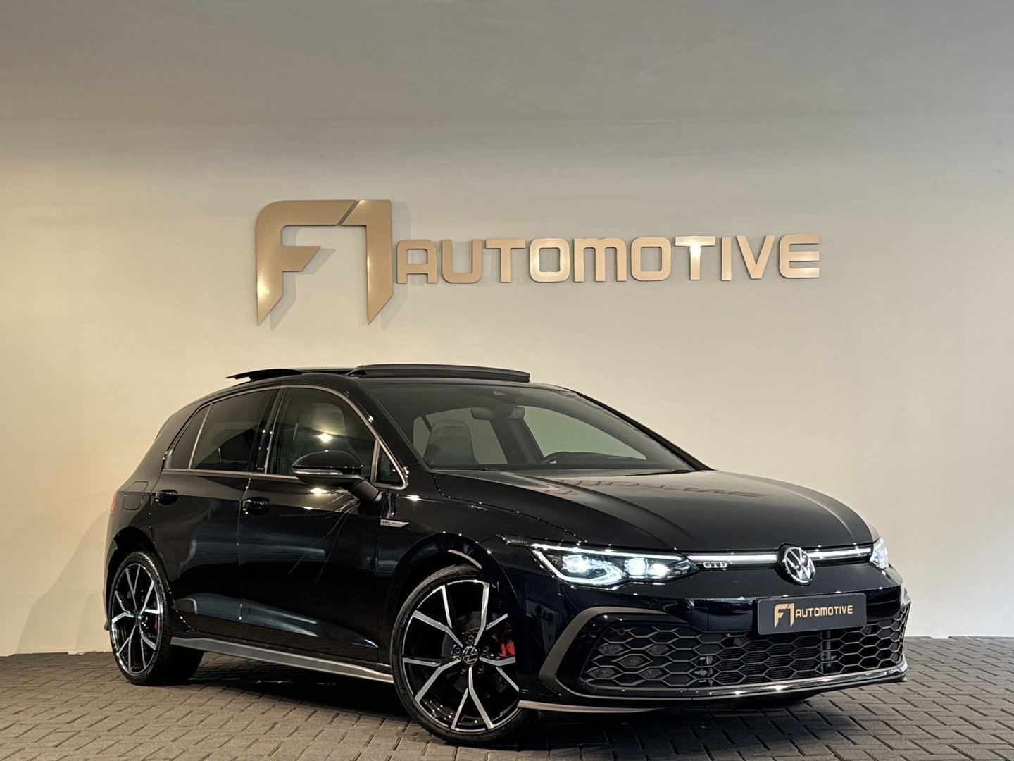 Volkswagen Golf 2.0 TDI GTD Pano|H/K|HuD|Trekhaak|Memory|Leer|BlindSpot