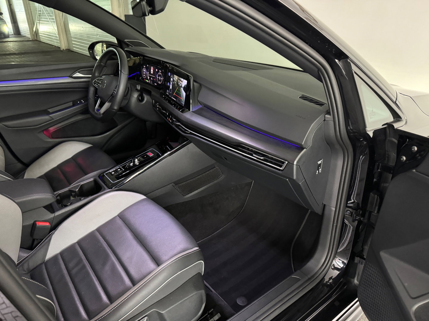 Volkswagen Golf 2.0 TDI GTD Pano|H/K|HuD|Trekhaak|Memory|Leer|BlindSpot