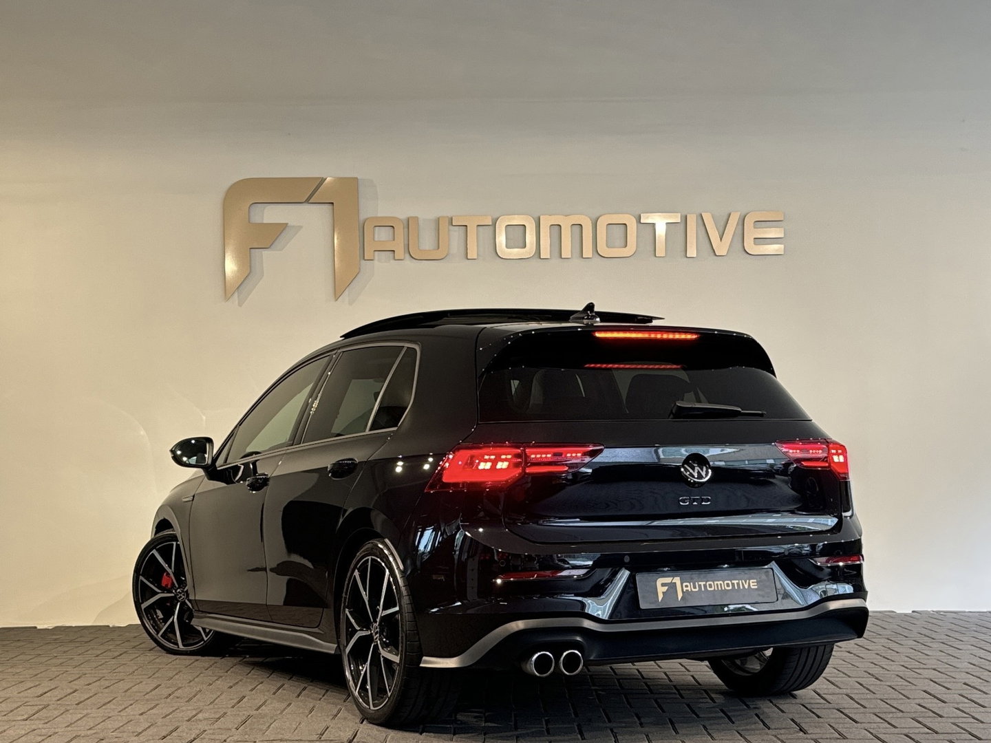 Volkswagen Golf 2.0 TDI GTD Pano|H/K|HuD|Trekhaak|Memory|Leer|BlindSpot