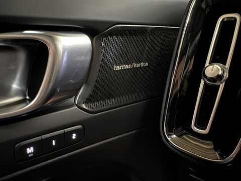 Volvo XC40 1.5 T5 Plug-in Hybrid Ultimate Dark Pano H/K 360° Memory Autopilot