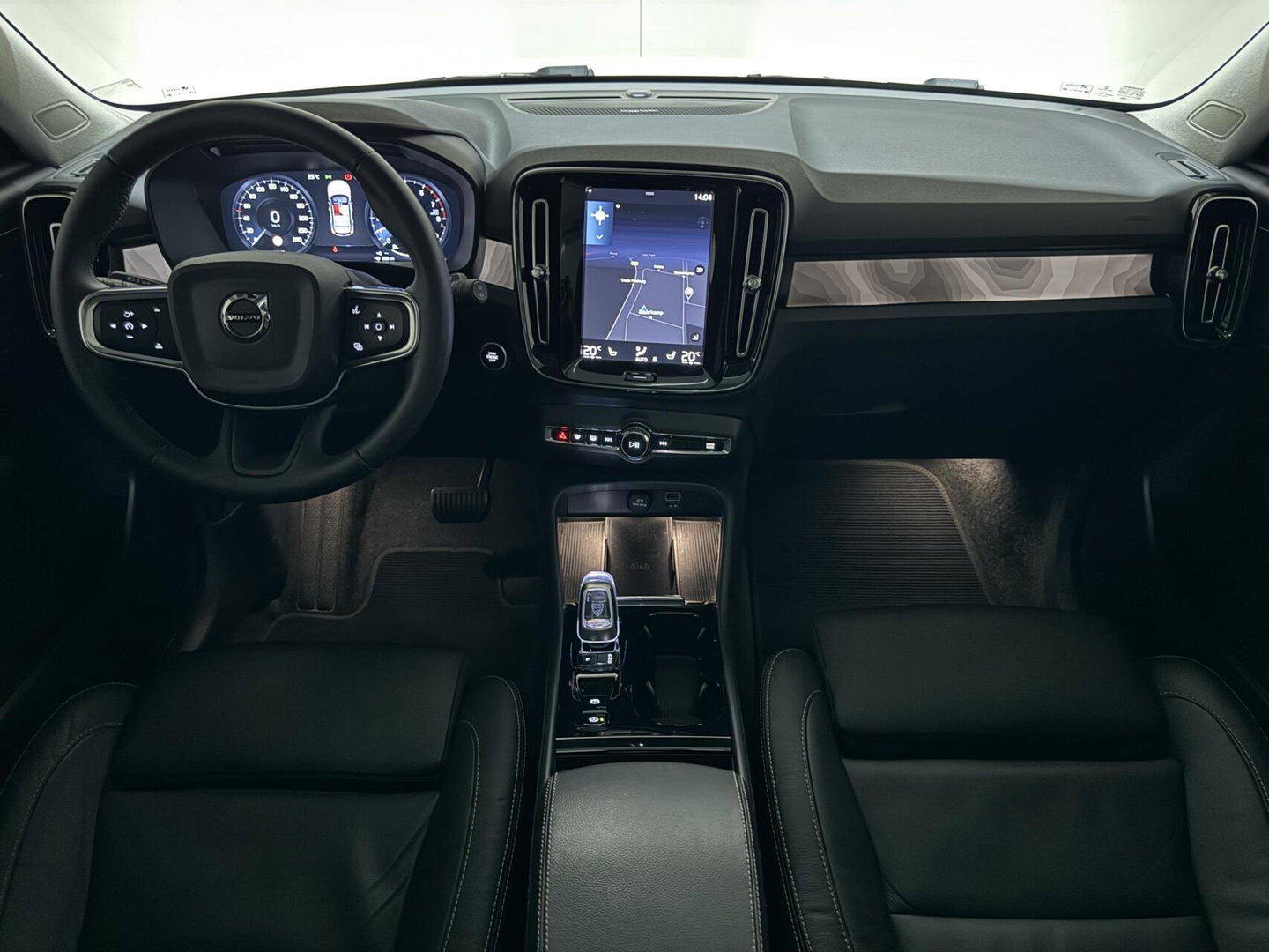 Volvo XC40 1.5 T5 Plug-in Hybrid Ultimate Dark Pano H/K 360° Memory Autopilot