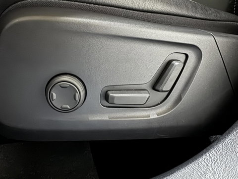 Volvo XC40 1.5 T5 Plug-in Hybrid Ultimate Dark Pano H/K 360° Memory Autopilot