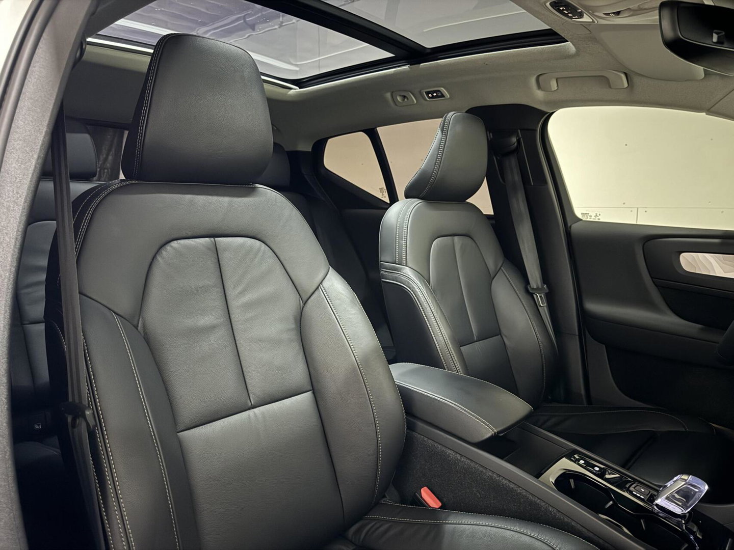 Volvo XC40 1.5 T5 Plug-in Hybrid Ultimate Dark Pano H/K 360° Memory Autopilot