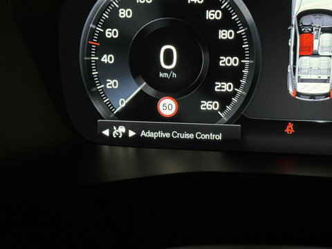 Volvo XC40 1.5 T5 Plug-in Hybrid Ultimate Dark Pano H/K 360° Memory Autopilot