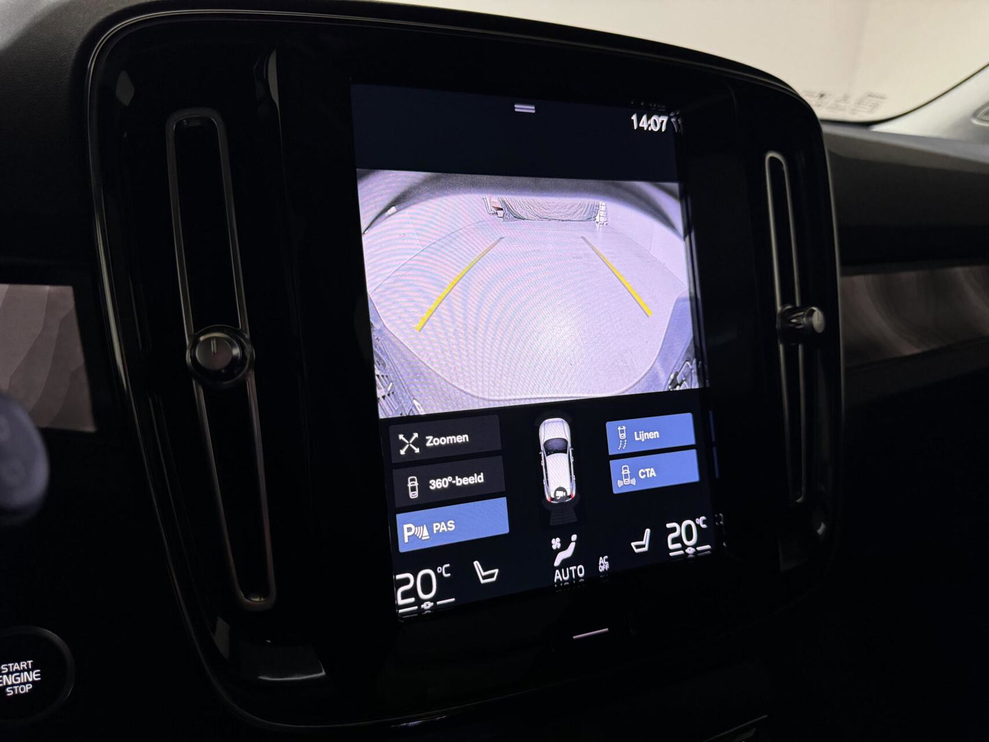 Volvo XC40 1.5 T5 Plug-in Hybrid Ultimate Dark Pano H/K 360° Memory Autopilot