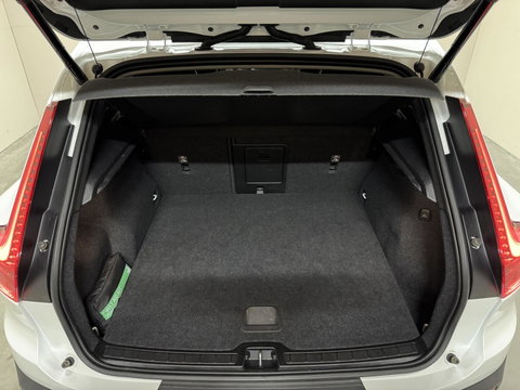 Volvo XC40 1.5 T5 Plug-in Hybrid Ultimate Dark Pano H/K 360° Memory Autopilot