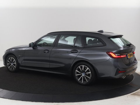 BMW 3 Serie Touring 320e Business Edition Plus | SOH 90% | Leder | Stoelverwarming | Carplay | Cruise control | Climate control | Elektrische achterklep | Park assist | PHEV