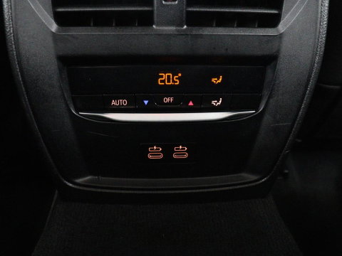 BMW 3 Serie Touring 320e Business Edition Plus | SOH 90% | Leder | Stoelverwarming | Carplay | Cruise control | Climate control | Elektrische achterklep | Park assist | PHEV