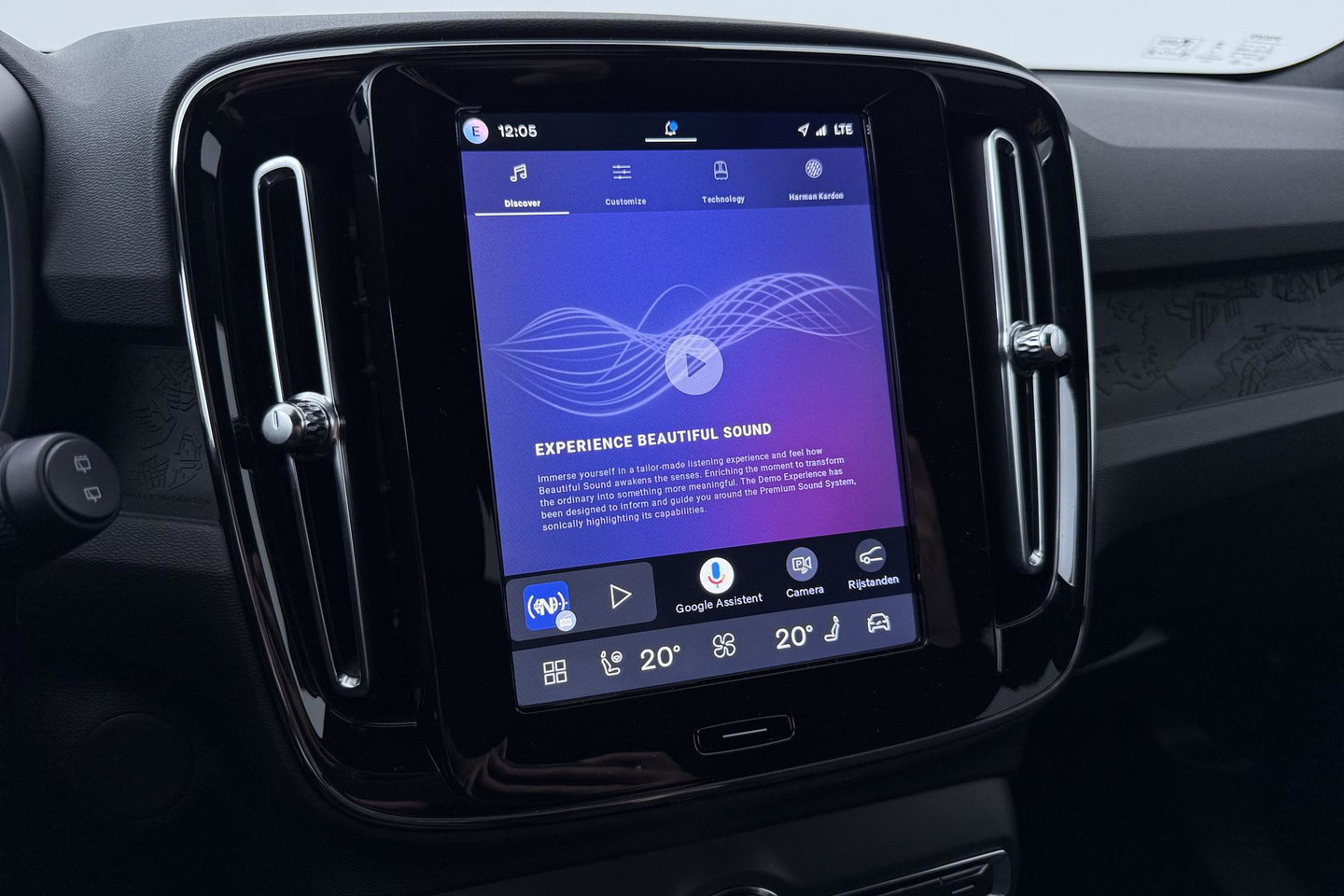 Volvo EX40 Single Motor Extended Range Plus 82 kWh | ACC | 360° Camera | Stoel+Stuurverwarming | Harman/Kardon | BLIS