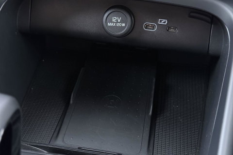 Volvo EX40 Single Motor Extended Range Plus 82 kWh | ACC | 360° Camera | Stoel+Stuurverwarming | Harman/Kardon | BLIS