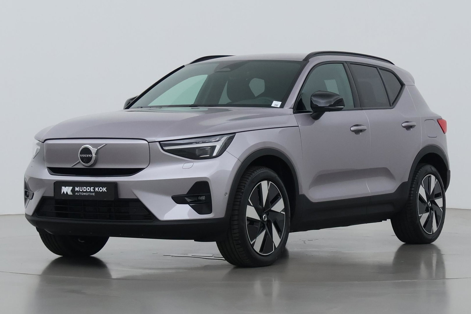 Volvo EX40 Single Motor Extended Range Plus 82 kWh | ACC | 360° Camera | Stoel+Stuurverwarming | Harman/Kardon | BLIS