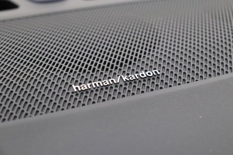 Volvo EX40 Twin Motor Plus Black Edition 82 kWh | ACC | Panoramadak | 360° Camera | Harman/Kardon | Stoel+Stuurverwarming | 20 Inch