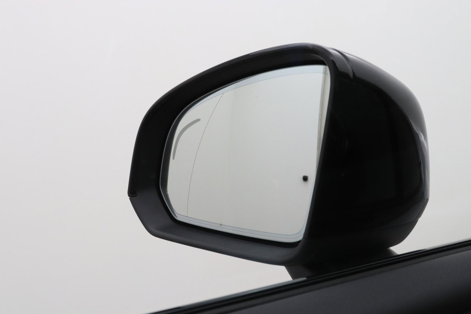 Volvo EX40 Twin Motor Plus Black Edition 82 kWh | ACC | Panoramadak | 360° Camera | Harman/Kardon | Stoel+Stuurverwarming | 20 Inch