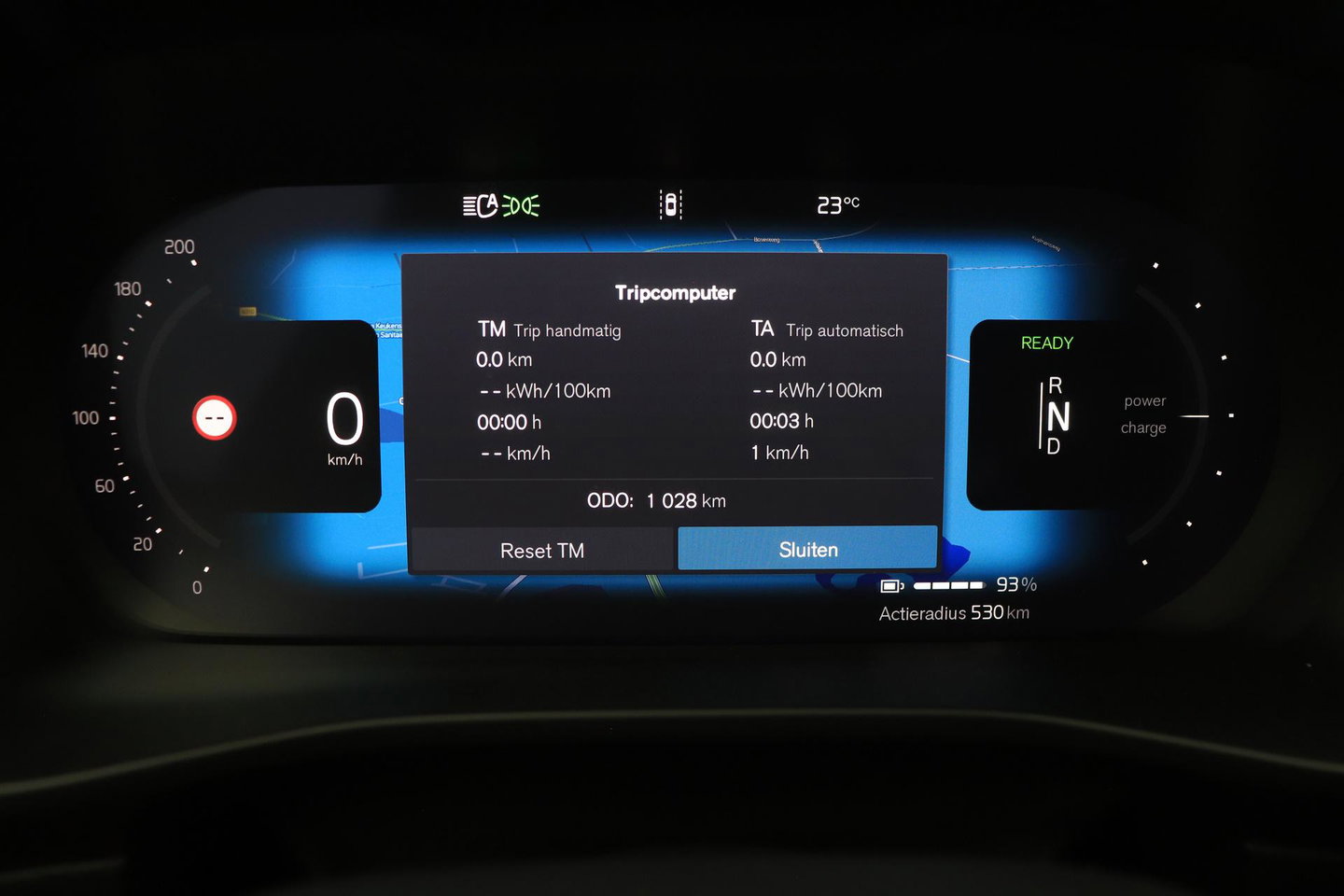Volvo EX40 Twin Motor Plus Black Edition 82 kWh | ACC | Panoramadak | 360° Camera | Harman/Kardon | Stoel+Stuurverwarming | 20 Inch