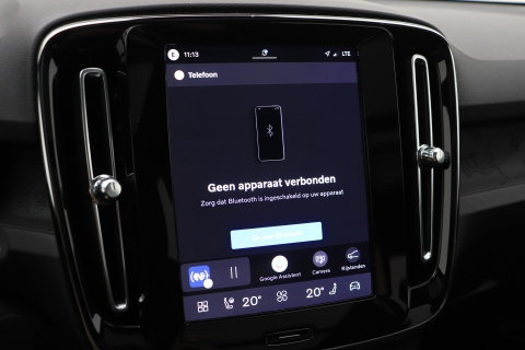 Volvo EX40 Twin Motor Plus Black Edition 82 kWh | ACC | Panoramadak | 360° Camera | Harman/Kardon | Stoel+Stuurverwarming | 20 Inch
