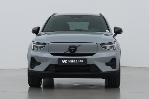 Volvo EX40 Twin Motor Plus Black Edition 82 kWh | 409 PK! | AWD | 360° Camera | Harman/Kardon | Stoel+Stuurverwarming | ACC