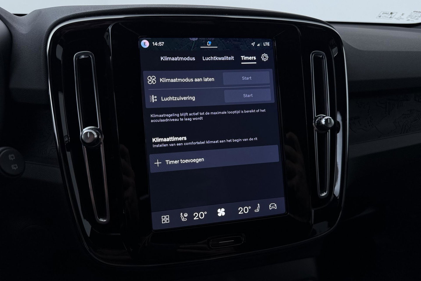 Volvo EX40 Twin Motor Plus Black Edition 82 kWh | 409 PK! | AWD | 360° Camera | Harman/Kardon | Stoel+Stuurverwarming | ACC